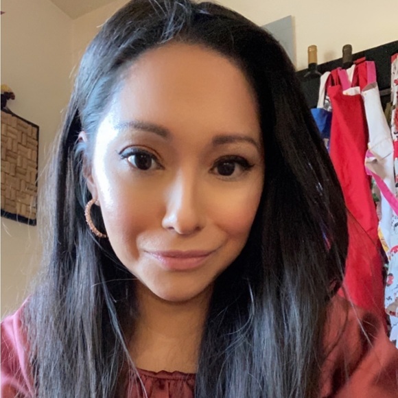 Hey welcome to my Poshmark closet!! Open to all offers. - Picture 3 of 8